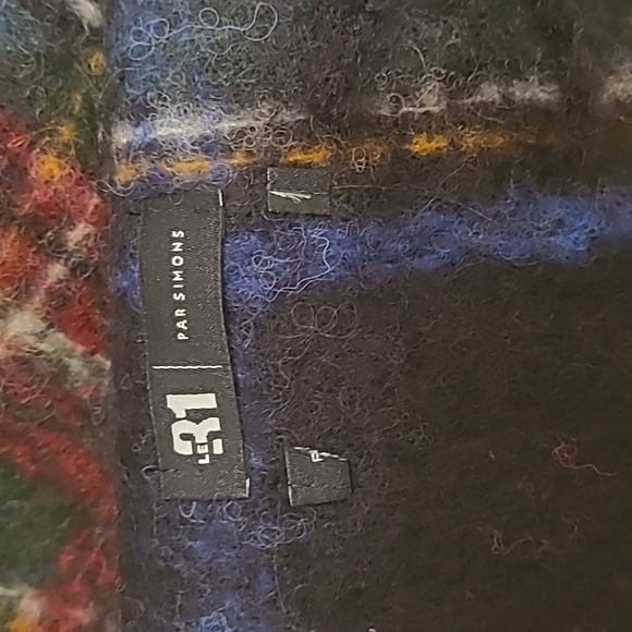 EUC OVERSIZED Simons tartan mohair scarf - Picture 5 of 5